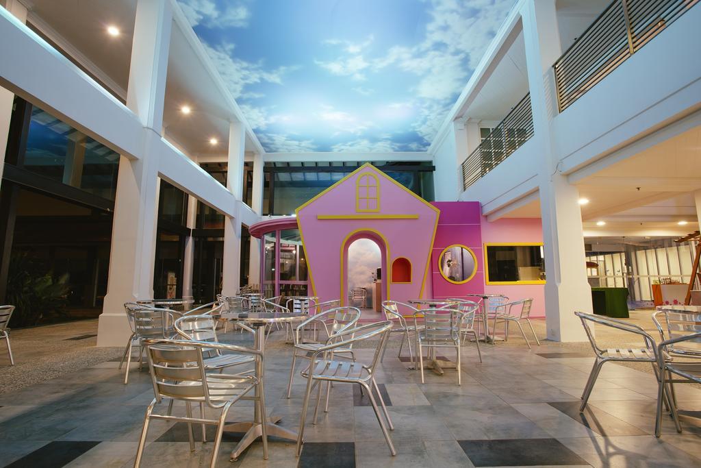 샌드&샌달스 데사루 비치 리조트&스파 외부 사진 The interior of the school
