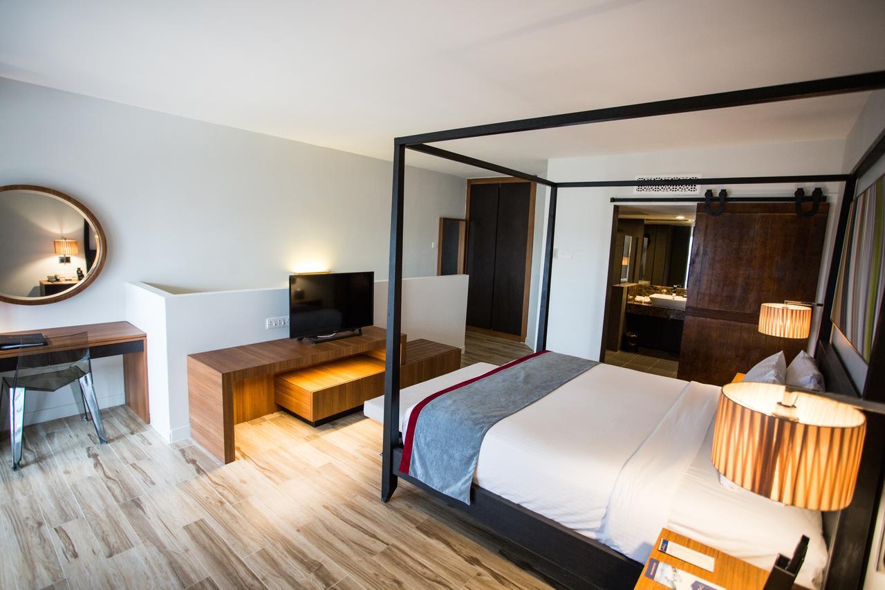 샌드&샌달스 데사루 비치 리조트&스파 외부 사진 A bedroom at the hotel